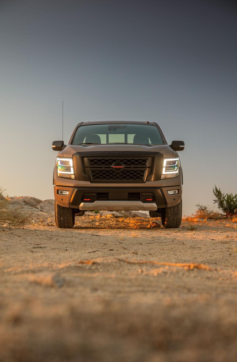  Nissan Titan Pro4X Crew Cab 2019 года  (фото 4 из 35)